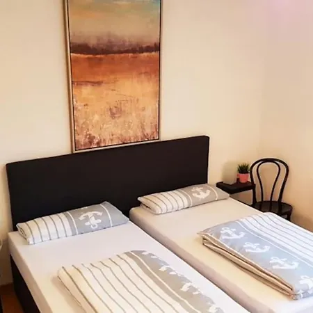 Fewo-barbara, Ruhige Lage, 15 Min. Zum Europapark إيتينهايم